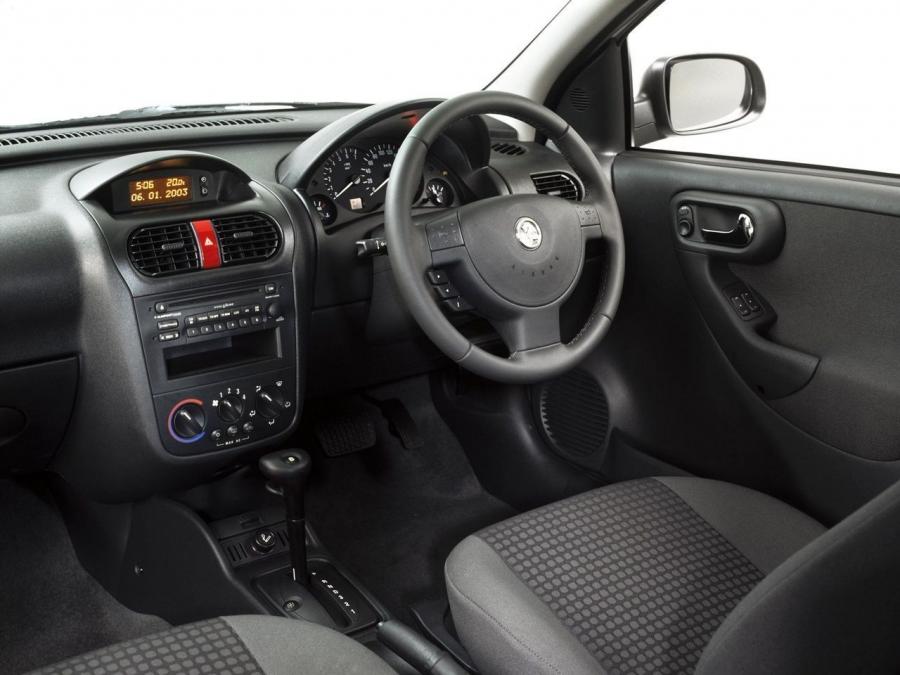  Holden Barina 3-Door 2003 года  (фото 6 из 6)